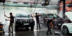 Tại sao nên dùng dung dịch rửa xe chuyên dụng