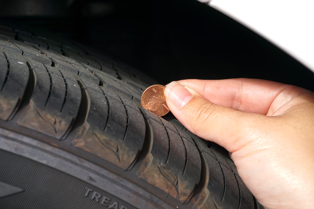Khi nào cần thay lốp ô tô mới?